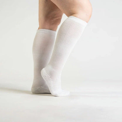 FlexRelief™ Compression Socks – White