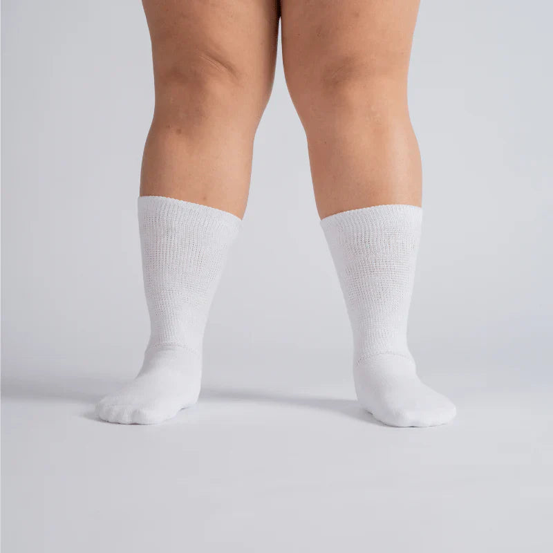 Padded Easy-Stretch Crew Socks – White